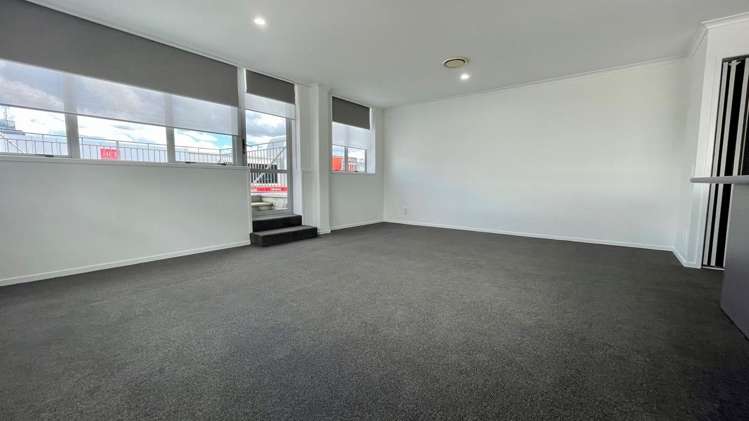 2/920 Victoria Street Hamilton Central_2