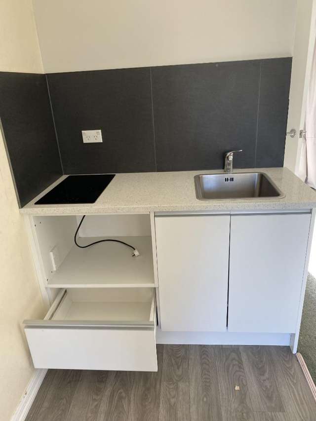 28 William Donald Drive Upstairs Apartment Masterton_4