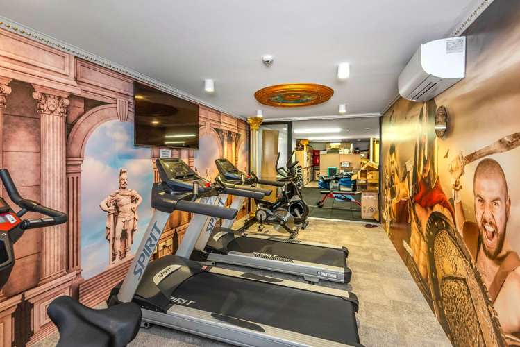 Unit E/101-111 Diana Drive Wairau Valley_7