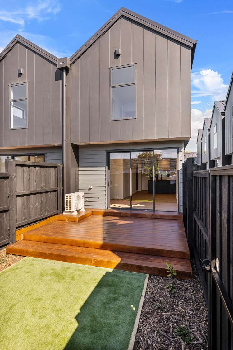 1/8 Wellington Street Phillipstown_13