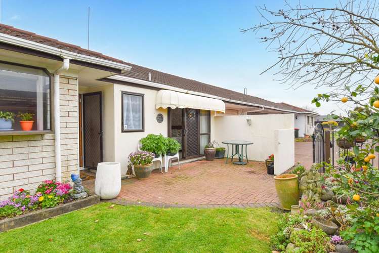 32B Seddon Street Glenholme_1