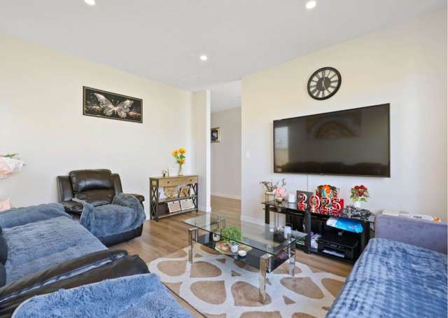 12 Korowhiti Road Clarks Beach_2