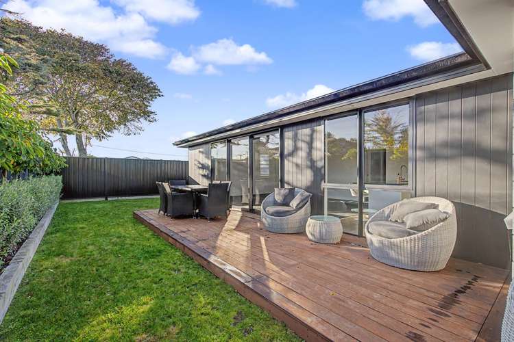 B/20 Holloway Waikiwi_1