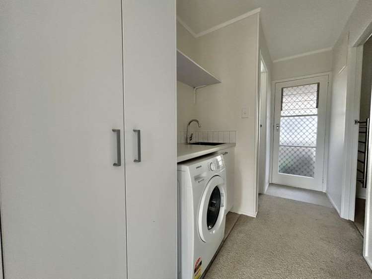 1/4 Inkerman Street 10051_11