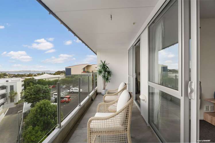 319/17 Link Crescent_2