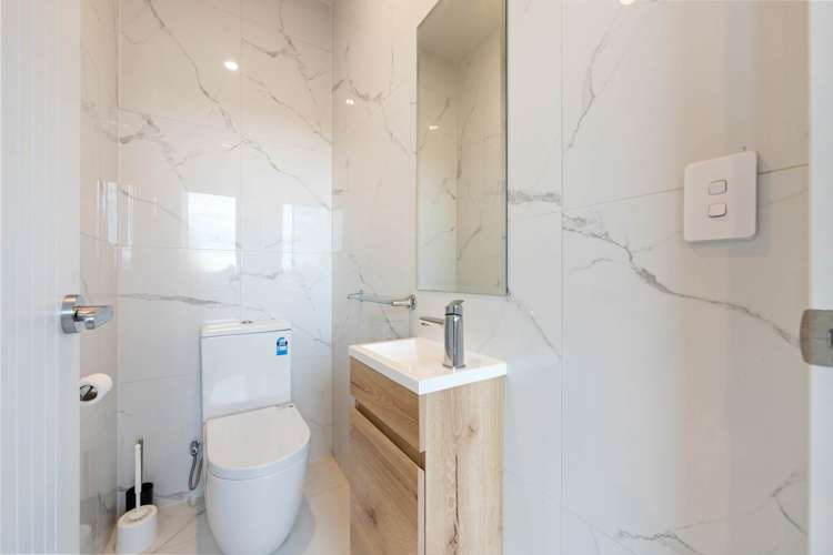 6c Tiroroa Avenue Te Atatu South_10