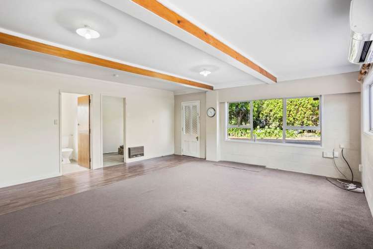 623 Glenfield Road Totara Vale_17