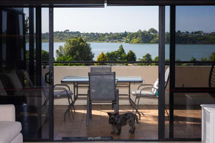 8 Lorrigan Way Welcome Bay_36