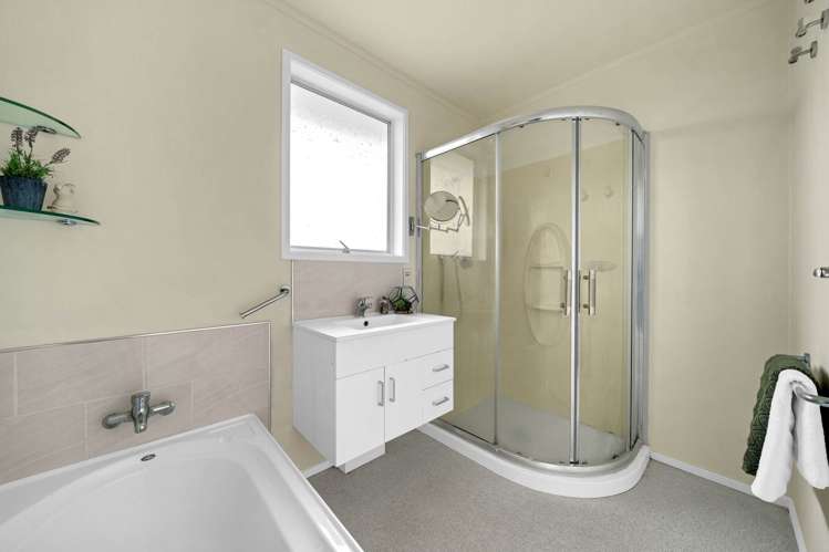 15 Tangelo Place Bucklands Beach_19
