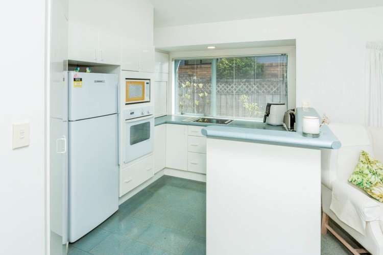 1/44 Seaview Road Castor Bay_31