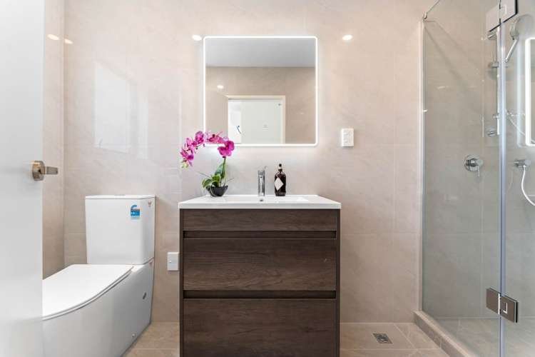 10A & 10D Serjeant Street Henderson_15