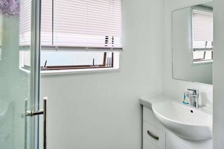 216 Sievers Grove Cannons Creek_12