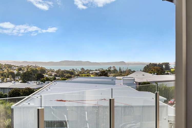 323/17 Link Crescent Stanmore Bay_12