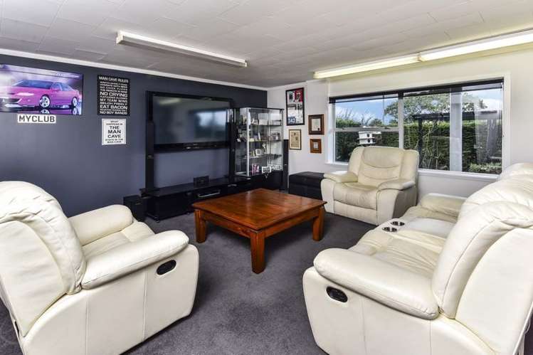 13 Katui Street Castor Bay_9