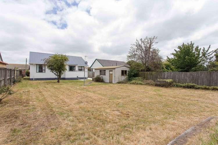 19 Avro Crescent Hornby_18