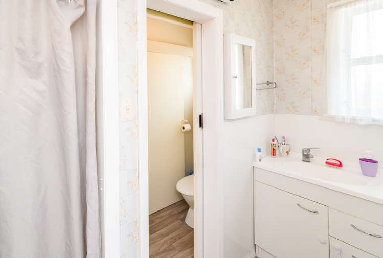 8 Anakiwa Street Kelvin Grove_22