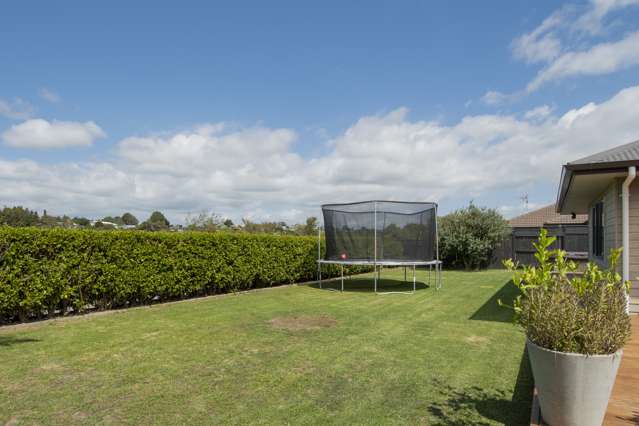 19 Paradise Place Matua_1