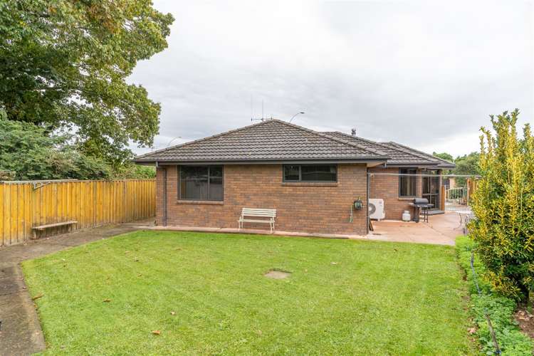 51 Thomas Road Huntington_13