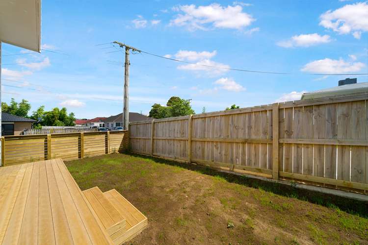 3A Cobham Crescent Kelston_23