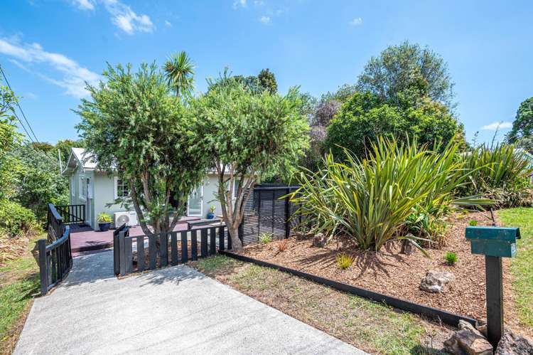 28 Eden Terrace Onetangi_13