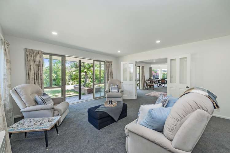 85 Pages Road Allenton_11