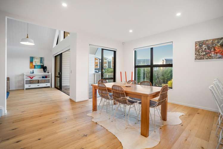 183 Jack Lachlan Drive Beachlands_11