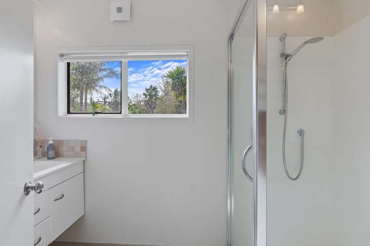 33 Woodlands Crescent Browns Bay_22