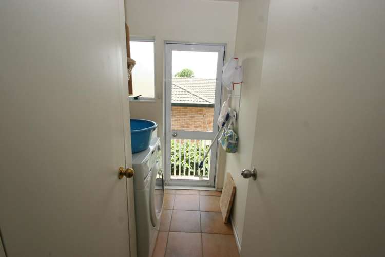 2/152 Sunset Road Unsworth Heights_3