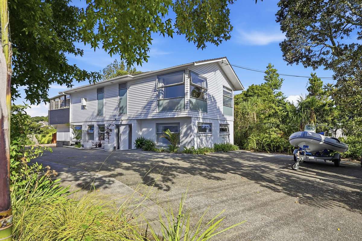 1&2/149 Eskdale Road_0