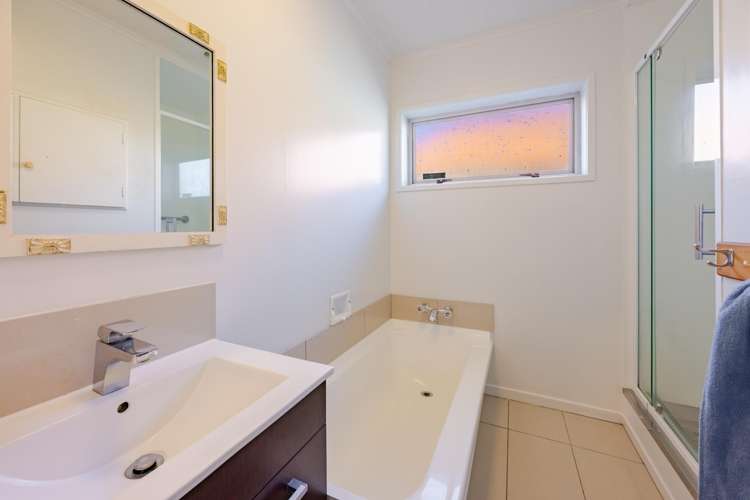 706 Whitehead Road Saint Leonards_12