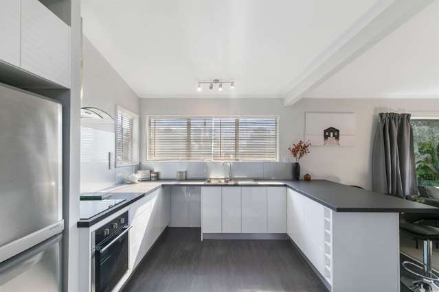 1/618 Glenfield Road Bayview_2