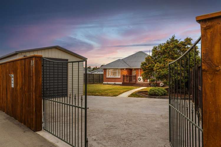 44 Dillons Point Road Islington_13