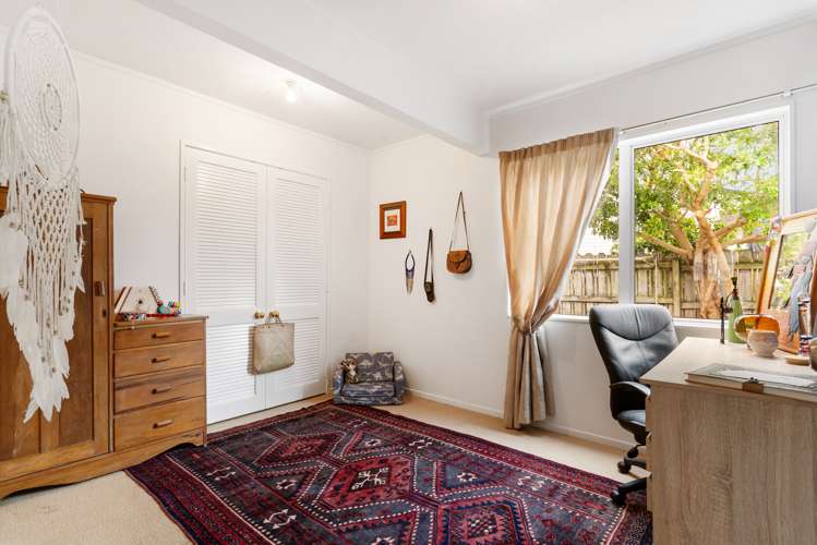 2/84 Aviemore Drive Highland Park_9