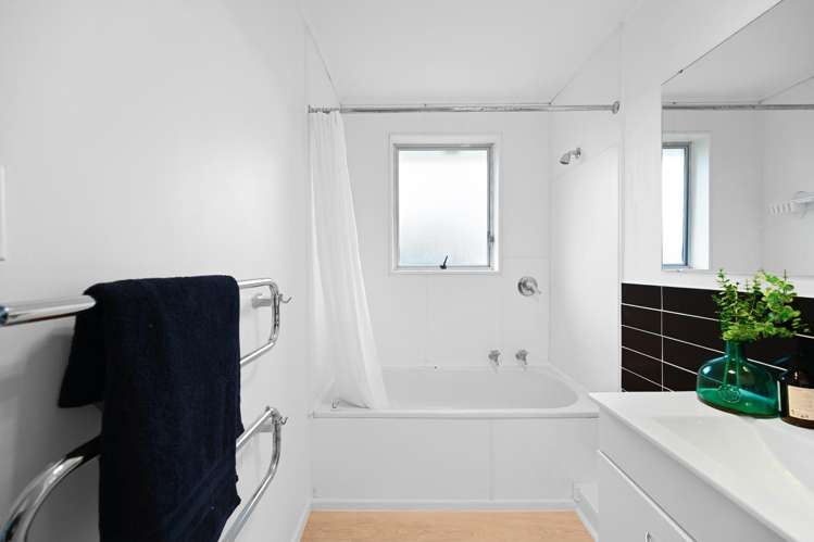 7 Bradley Place Nawton_13