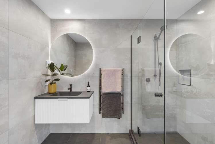 75a Glenmore Road Sunnyhills_21