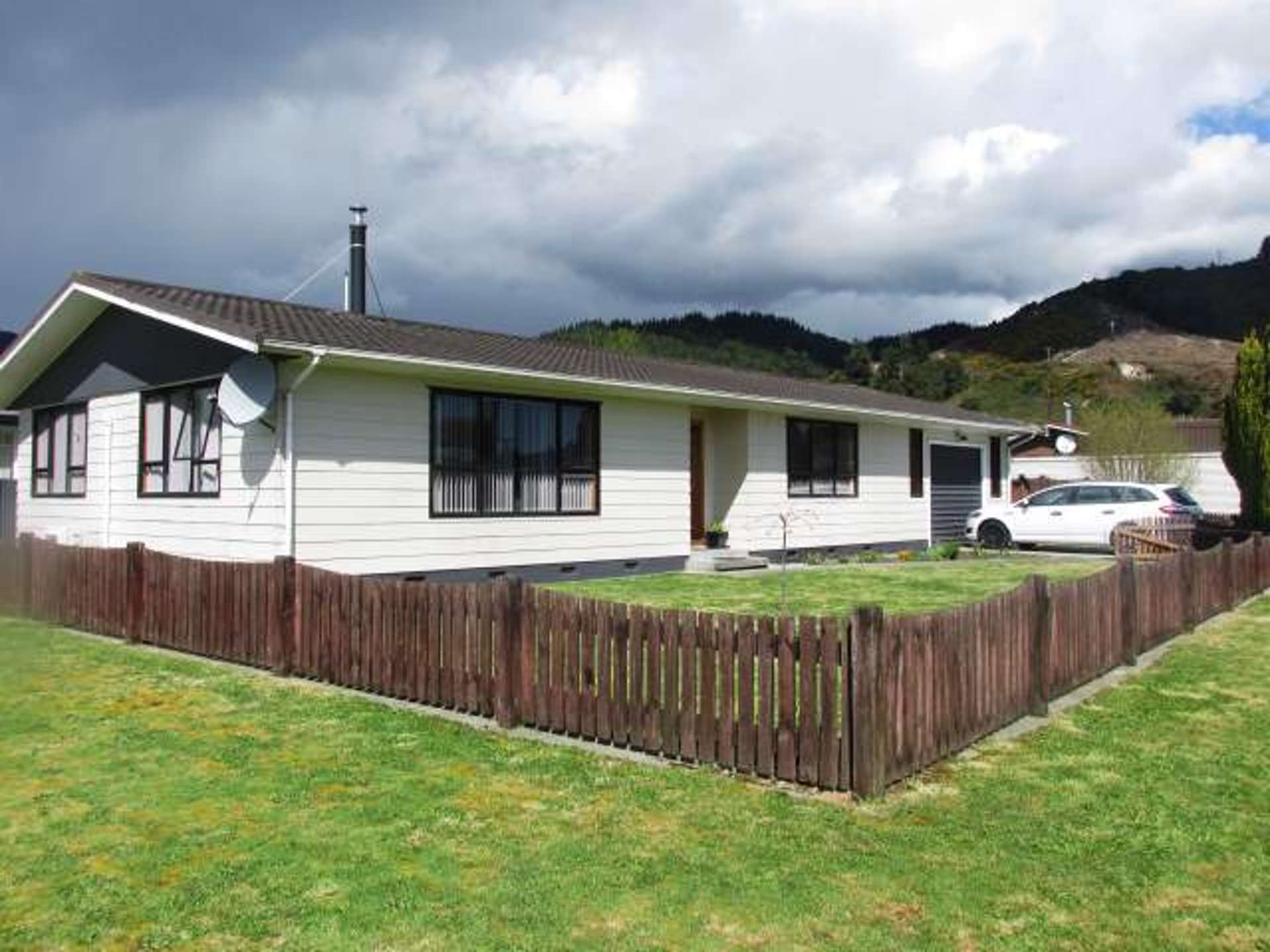 55 Church Street Reefton_0