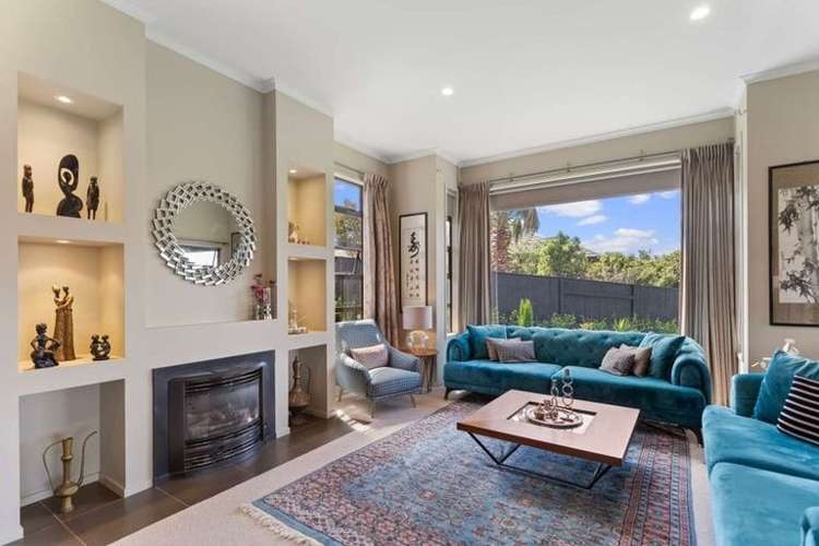 28 Johnstone Drive 10930_5