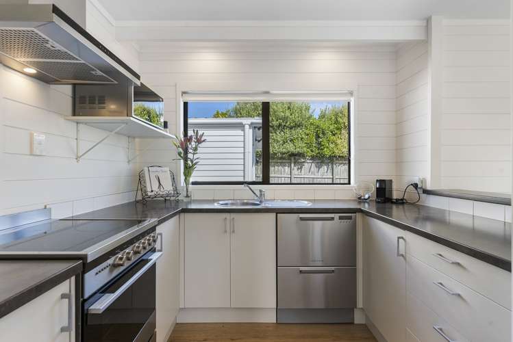 114 Pooks Road Ranui_4