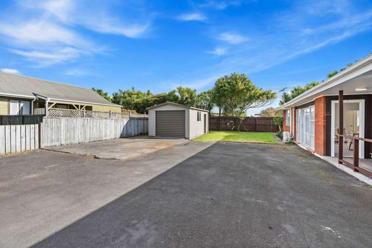 2/28A Holly Street Avondale_15