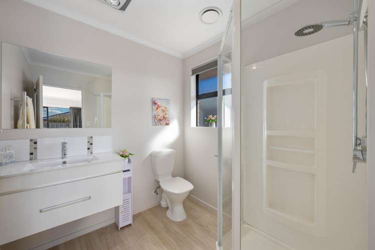 16 Hope Drive Witherlea_13