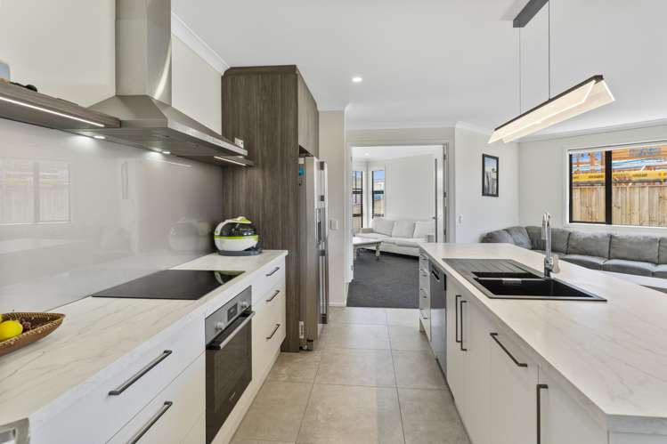 61 Woodley Road Richmond_10