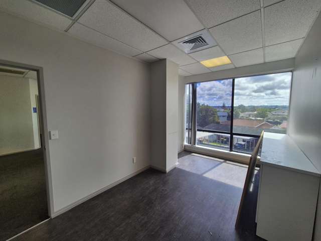 Level 1/288 Te Atatu Road Te Atatu_4