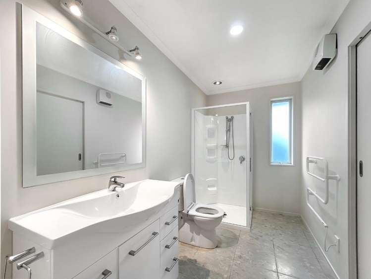 B/86 Fox Street 10541_6