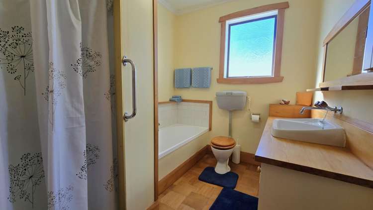 75 Revell Street Hokitika_24