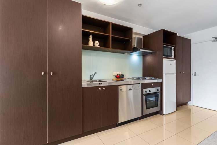 8B/18 Scotia Place Auckland Central_6