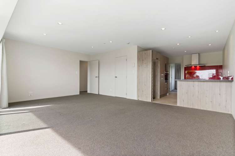 2/23 Wellington Street Papakura_4