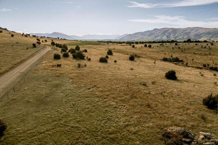 242 Pukerangi Drive Queensberry_14