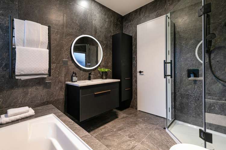 2 Parish Drive Wainui_13