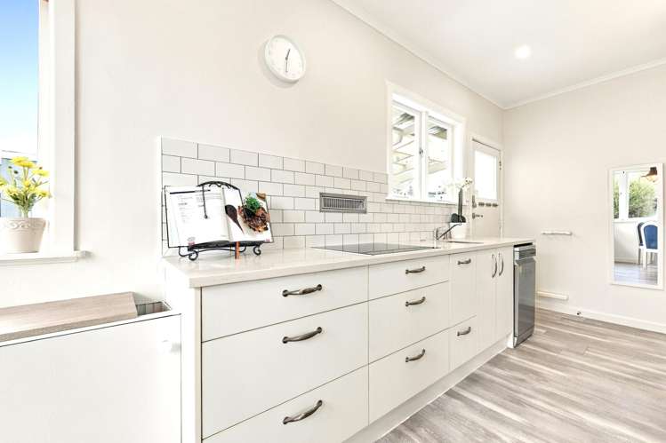 1/79 Howe Street_5