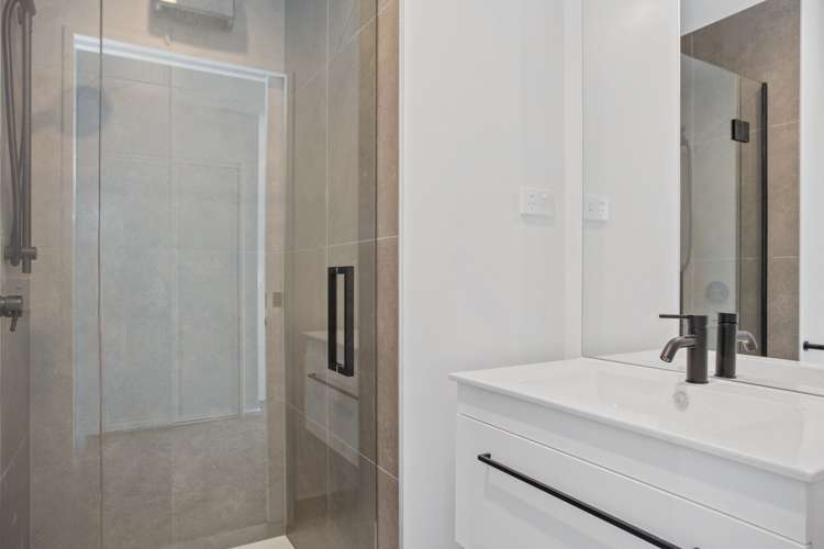 2/33 Leitch Street Somerfield_10